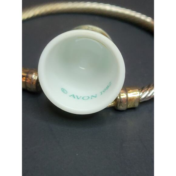 Vintage AVON Christmas 1982 Porcelain 1" Thimble - Picture 4 of 5